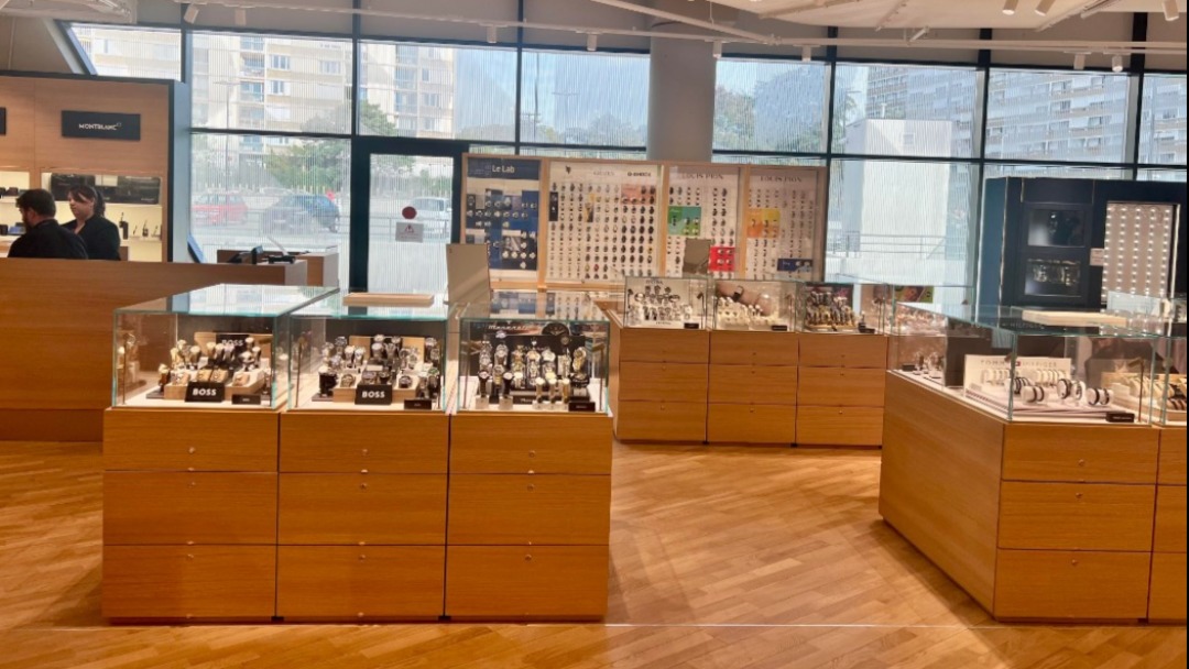 Magasin Louis Pion Lyon Bron - Bron (69671) Visuel 2